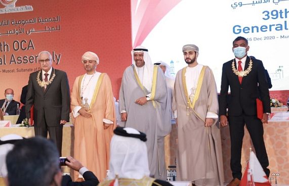 މަރުޒޫގަށް މެދުއިރުމަތިން ކުޅިވަރުގެ އިސް ވަޒީފާއެއް