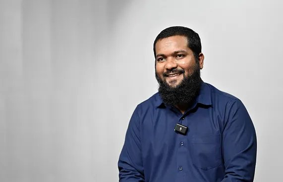 ޒުވާން ޝައިހު އާޒިމް އުމްރާ ގުރޫޕެއް ހައްދަވައިފި