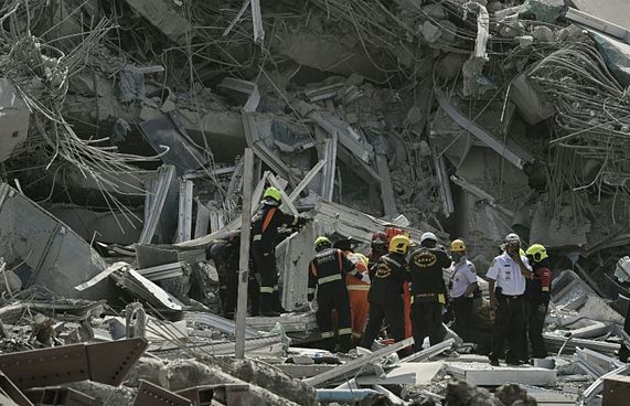 ބެންކޮކްގެ ބިން ހެލުން: ސަފީރަށް ބިރުވެރި ދުވަހެއް!