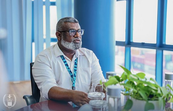 ރިޝްވާނަށް ކޮރަޕްޝަންގެ ތުހުމަތުކޮށް،ޑިއުޓީ ޕްރޮސެކިއުޝަނަށް