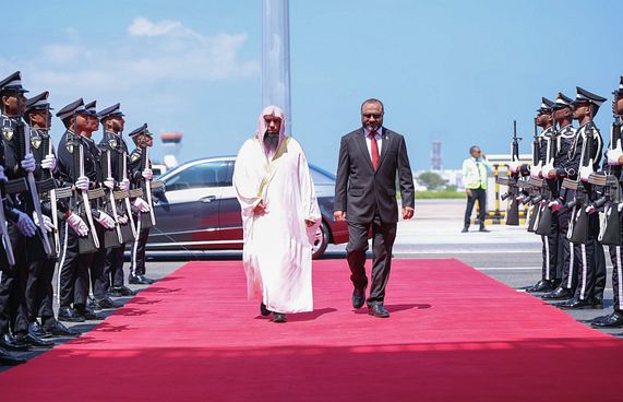 ނަބަވީގެ އިމާމު ރާއްޖެ ވަޑައިގަތުމުން ހޫނު މަރުހަބާއެއް