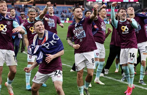 ބާންލީ އާއި ލީޑްސް އަލުން ޕްރިމިއާ ލީގަށް