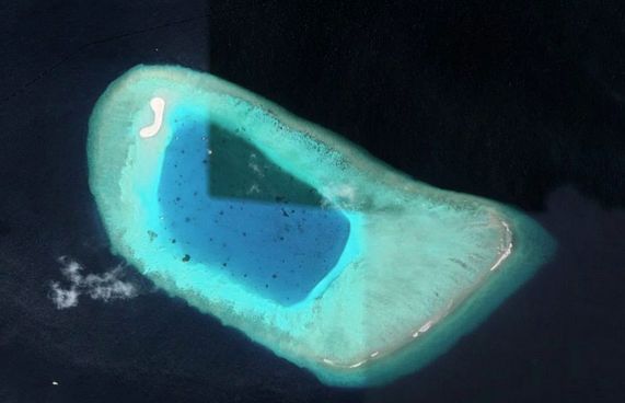 ނެލިވަރު ފިނޮޅަށް އެރުމުން 400،000 އިން ޖޫރިމަނާ