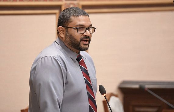 ރާއްޖޭން އިންޑިއާ 75 ސިފައިން ހިނގައްޖެ: މިނިސްޓަރު