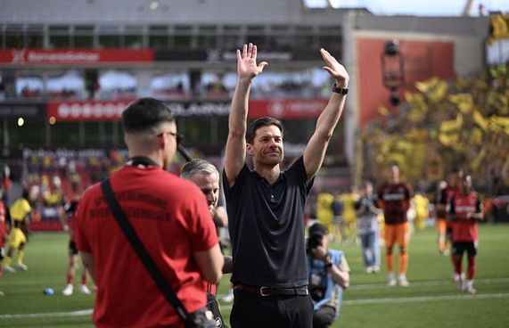 ރެއާލް ކްލަބް ވޯލްޑް ކަޕަށް ދާނީ އޮލޮންސޯއާ އެކު