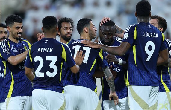 ރޮނާލްޑޯ ނެތި އައް ނަސްރުން ރެކޯޑް މޮޅެއް ހޯދައިފި