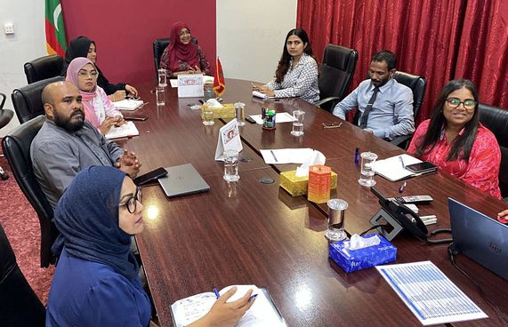 ޗެނަލް13އަށް ފިޔަވަޅު، ރާއްޖެ ޓީވީއަށް އިންޒާރު!