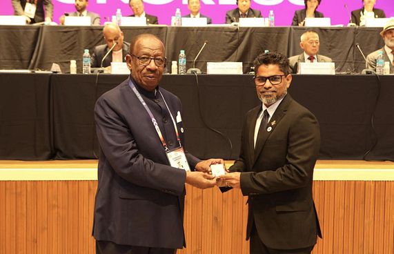 އޭޝިއާގެ އެތުލެޓިކްސްއިން ތޮލާލްގެ ހިދުމަތަށް އެވޯޑެއް