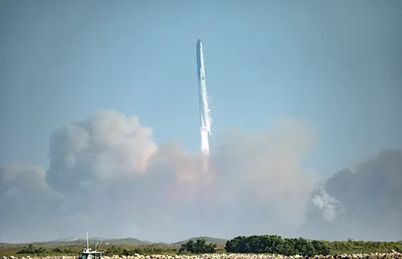 އީލޮން މަސްކުގެ ސްޓާޝިޕް އިންޑިއާ ކަނޑަށް ވެއްޓިއްޖެ