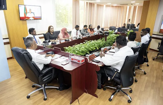 މިއުޒިކް އާޓިސްޓުންނަށް ތައިސޭކޮށި ދޫކުރަން ނިންމައިފި