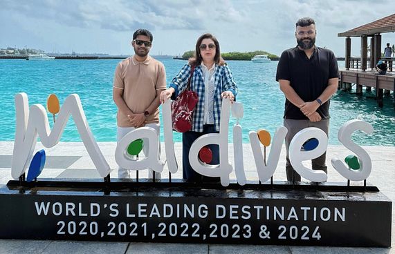 އީދު ކުޅިވަރު ބަލައިލަން ފަރާ ޚާން ރާއްޖެ އަތުވެއްޖެ