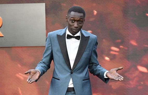 ކަބީ ލާމޭ އެމެރިކާގެ އިމިގްރޭޝުން ހިފަހައްޓައިފި