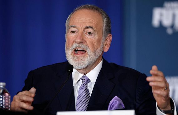 ހަކަބީ ބުނަނީ މެދުއިރުމަތީގެ ބައެއް އިޒްރޭލަށް ހައްގު ކަމަށް