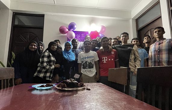 ސަމްސުއްނިސާ: އެތައް ކުދިންގެ "މަންމަ"އަކަށް