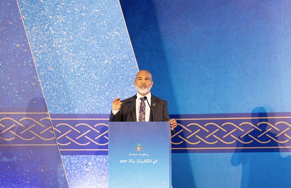 ކަންބޮޑުވުމާއެކު މިނިސްޓަރު ދެއްކެވީ ކުދިންގެ ނަތީޖާ ދަށަށް ދާ މަންޒަރުތައް!