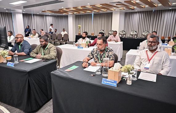 އެފްއޭއެމް ކޮންގްރެސް ބޮއިކޮޓްކުރީ އީގަލްސް އާއި ޔޫވީން