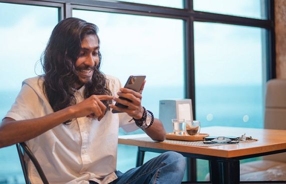 ވިޔަފާރިތަކުގެ ޓީޓީއަށް ޑޮލަރުދޭ ވަރު އިތުރުކޮށްފި