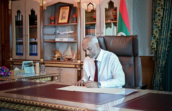 'ލިޔުންތެރިންނަކީ މަތިވެރި ޖިހާދެއް ކުރަންޖެހޭ ބައެއް'