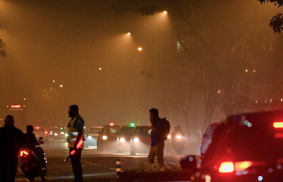 ދުމުގެ އަސަރުކުރި ތިން ފުލުހަކަށް ފަރުވާދެނީ