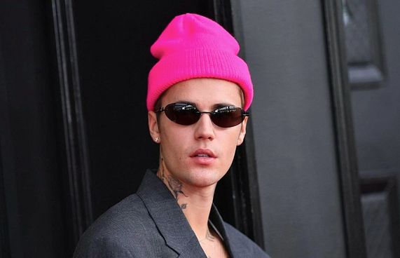 ޖަސްޓިން ބީބާގެ ސަޕްރައިޒެއް؛ އާ އަލްބަމެއް!