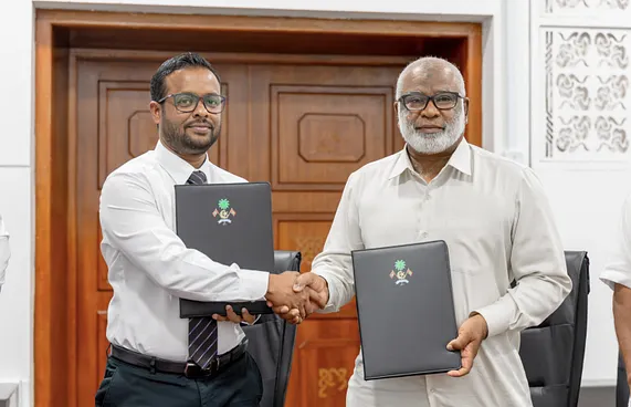 ނަޑެއްލާ ބަނދަރު ހަދަން ކުންފުންޏަކާ ހަވާލުކޮށްފި