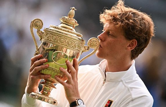 ސިނާ ފުރަތަމަ ފަހަރަށް ވިމްބެލްޑަން ކާމިޔާބު ކޮށްފި