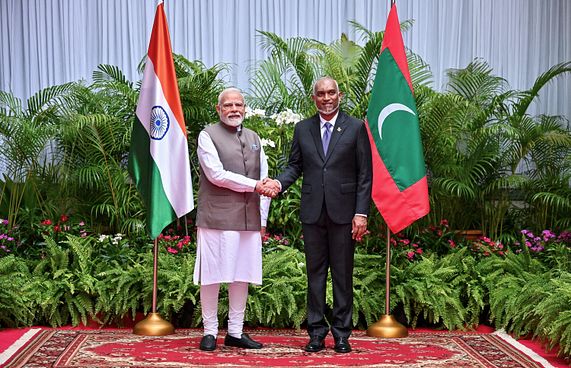 565 މިލިއަން ޑޮލަރުގެ އެލްއޯސީއެއްގައި ސޮއިކޮށްފި