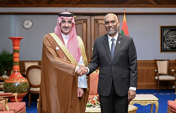 ޓާމިނަލަށް ފައިސާ ހަމަޖައްސައިދިން ފަރާތްތަކަށް ޝުކުރު