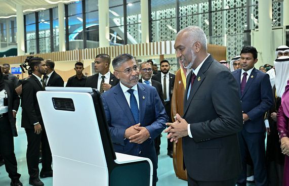 ކިއު މަދުކުރުމަށްޓަކައި ވީއައިއޭގައި އީގޭޓުތައް ހަރުކުރަން ފަށައިފި