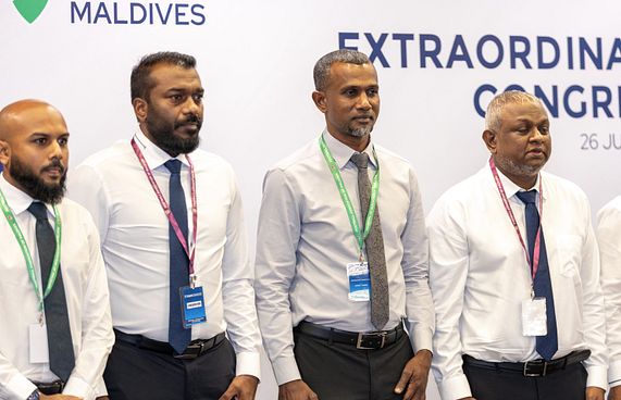 އަންހެން ފުޓްބޯޅަ ފަށަން އެސްއޯއީތަަކަށް ދައުވަތުދެނީ