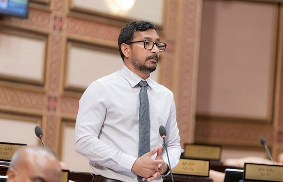 އެމްޑީޕީ ވެރިކަން ނިމުނު އިރު އޮތީ ލަންކާގެ ހާލަތު: ފަލާހު