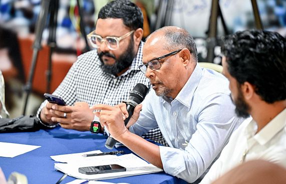 އެޑިޓާސް ގިލްޑުގެ ރައީސްކަމުން ހިރިގާ އިސްތިއުފާދީފި