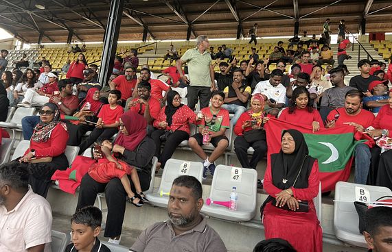 ލަންކާ ކޯޗުގެ ތައުރީފު ދިވެހި ސަޕޯޓަރުންނަށް