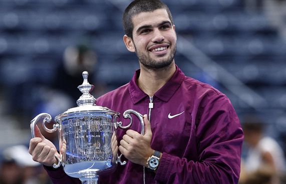 ޔޫއެސް އޯޕަންގެ ޗެމްޕިއަންކަން އަލްކަރާޒް ހޯދައިފި