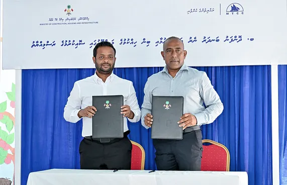 "800 މަޝްރޫއު އެބަ ހިންގަން، މުވައްޒަފުން ނަގަނީ އެކަމަށް"