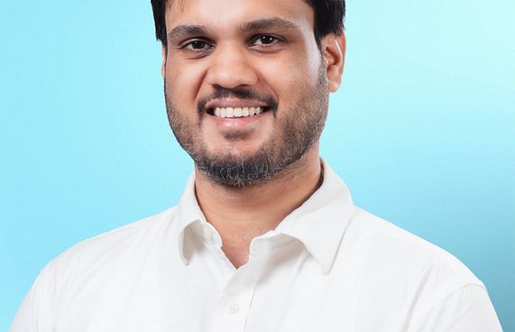 ވިޓްރޯރެޓިނަލް އަދި ކެޓަރެކްޓް ސާޖަނެއް އައިކެއާއަށް!