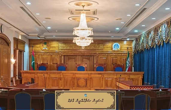 ސުޕްރީމްކޯޓު މާލަންތަކަށް އުއްތަމަފަނޑިޔާރުންގެ ނަންތައް