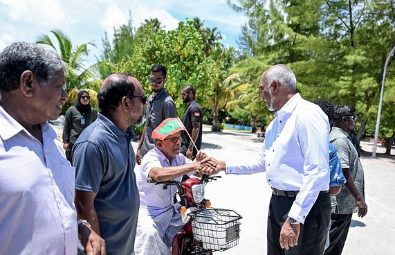 އދ. އަތޮޅުގެ 10 ރަށަކަށް ރައީސް ފުރާވަޑައިގެންފި