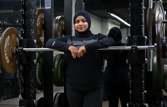 ޕީސީއޯއެސްއާ އެކު ފިޓްނެސްގައި މައު ކުރީ ހަނގުރާމައެއް