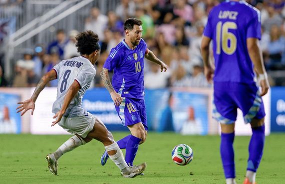 މެސީ ވެސް މިހަފުތާ އަވަދިނެތި އުޅެނީ ރެކޯޑް ހެދުމުގައި