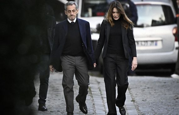 އީޔޫގެ ކުރީގެ ލީޑަރަކު ފުރަތަމަ ފަހަރަށް ޖަލަށް