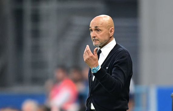 ޔުވެންޓަސްގެ ކޯޗަކަށް ސްޕަލޭޓީ