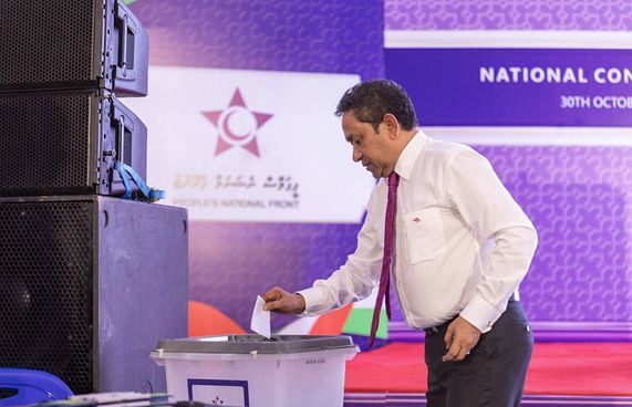 އޮފީސް ހިންގާށާއި ބޭސްފަރުވާއަށް ފައިސާ ނުނަގަން:ޔާމީން