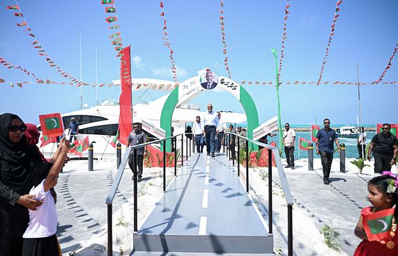 ހުޅުދޫ/މީދޫ ވަކިކުރުމަކީ ތަރައްގީގެ ފެށުން: ރައީސް