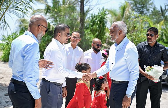 ހުޅުދޫ/މީދޫ ވާނީ ދުބާއީ އާއި އަބޫދާބީއަށް: ޝާހިދު