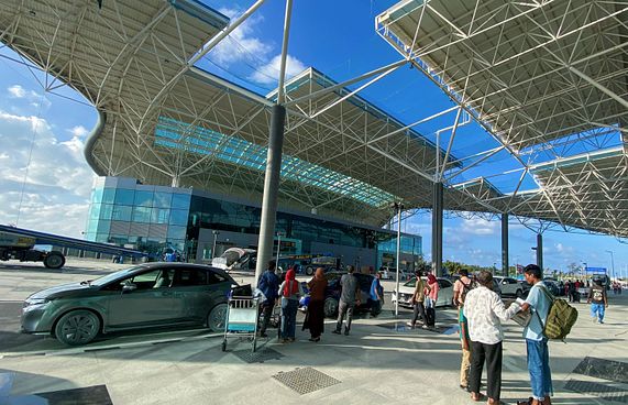 ހަވާ އާއި ޖާފަތާއެކު ހަނިމާދޫ އެއާޕޯޓް މިރޭ ހުޅުވަނީ