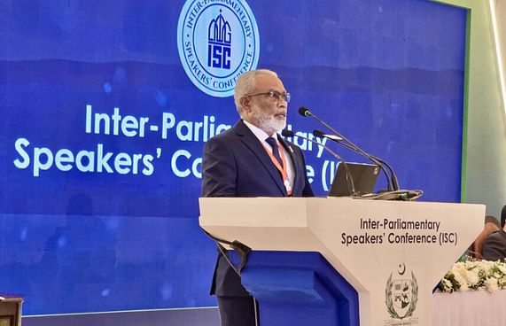 "ޓެރަރިޒަމަށް ހައްލު ހޯދޭނީ ގައުމުތައް ގުޅިގެން"