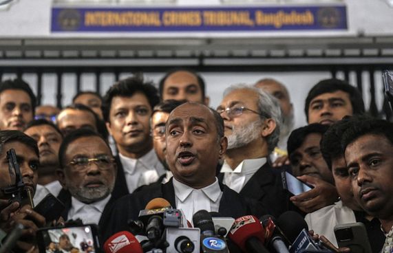 ހަސީނާ ހަވާލުކުރަން ބަންގްލާދޭޝްއިން އިންޑިއާގައި އެދެފި