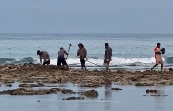 ހުޅުމާލޭ ފަރަށް ބަޔަކު ގެއްލުން ދީފި