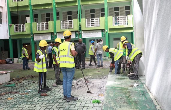 އަރަބިއްޔާ ސްކޫލުގެ ބާ އިމާރާތް ތަޅާލަން ފަށައިފި